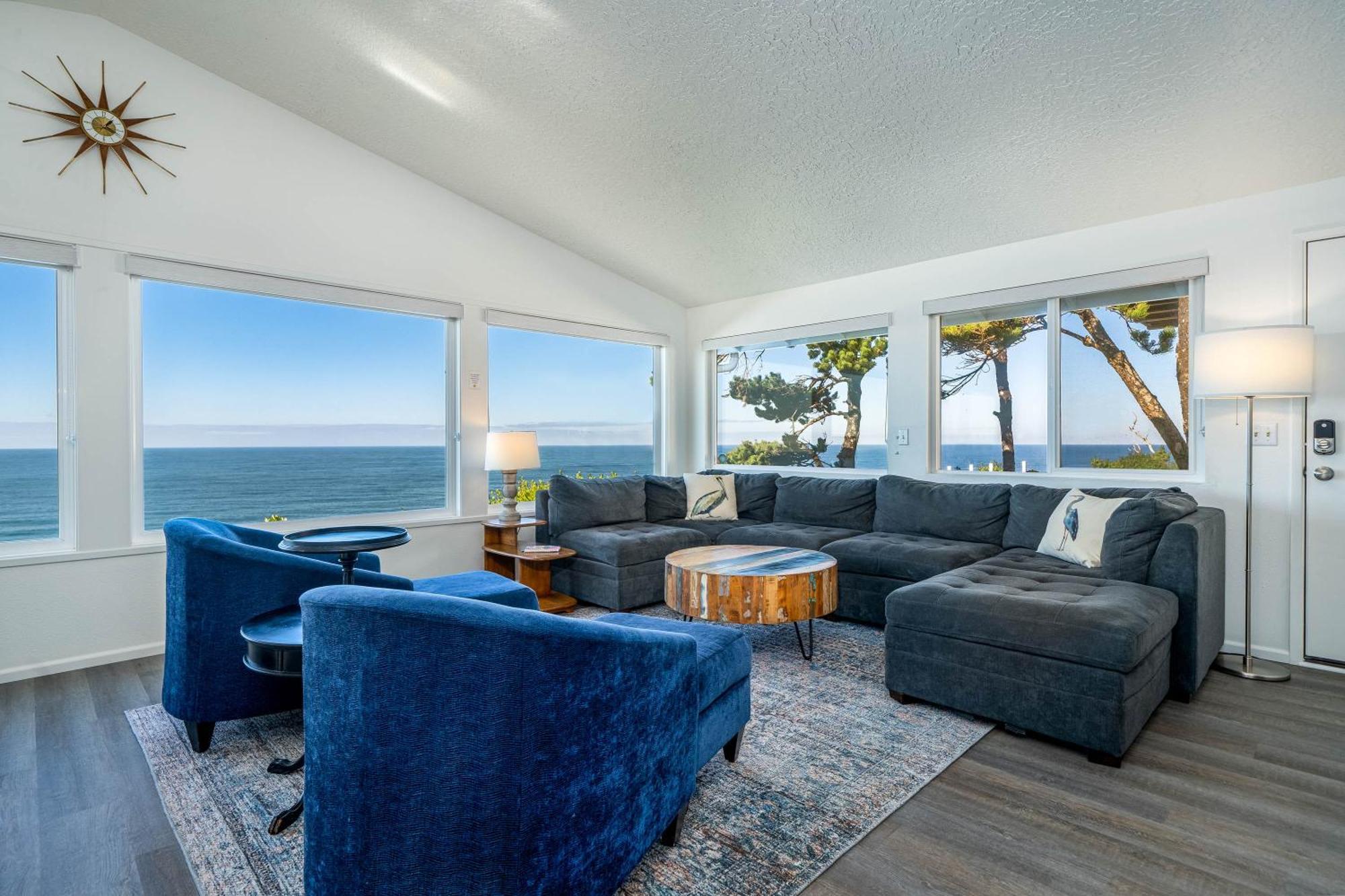 Lawton'S View Villa Lincoln City Exterior photo
